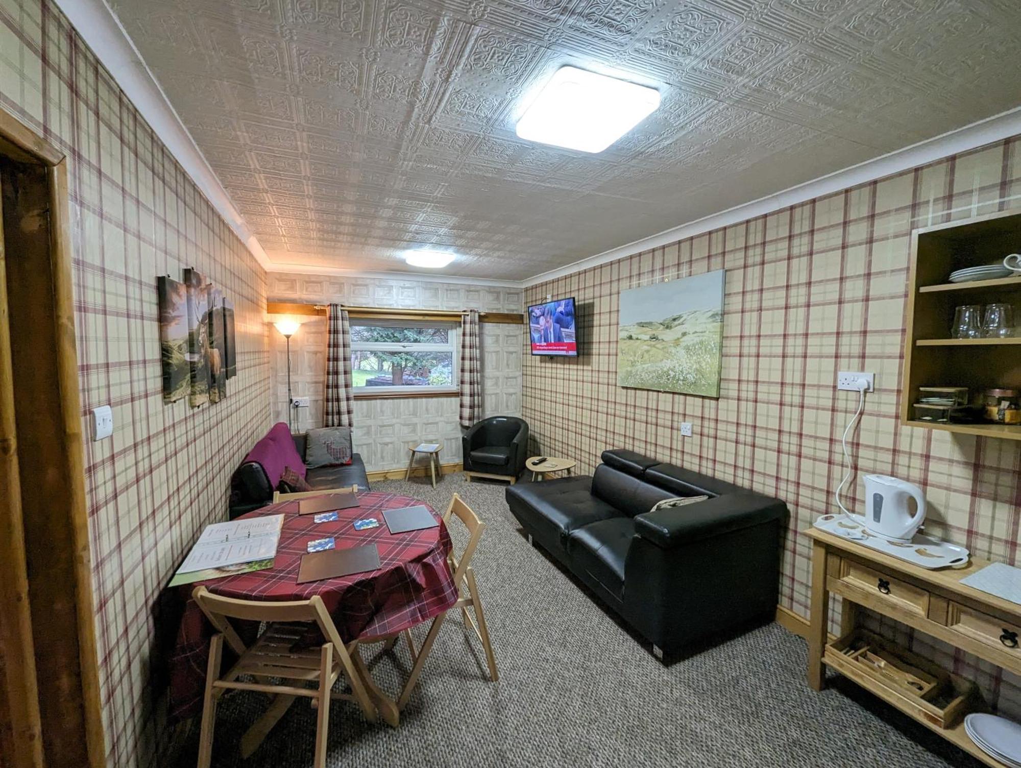 The Steading Highland Glen Lodge Дръмнадрочит Екстериор снимка